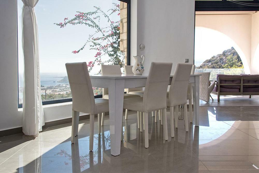 Evilia Luxury Villa أموبي المظهر الخارجي الصورة
